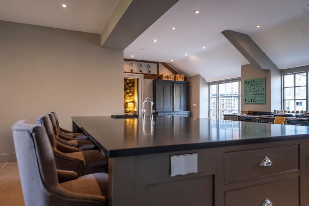 Georgian Country House -Panoramic Views -Sleeps 12 Ruthin Exteriör bild