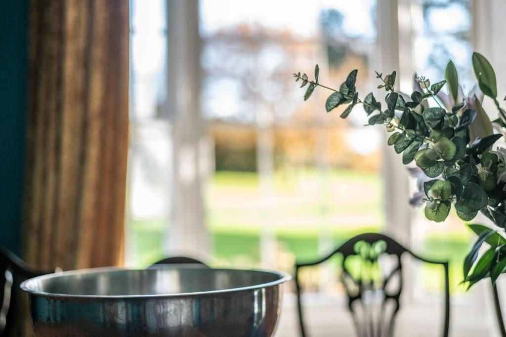 Georgian Country House -Panoramic Views -Sleeps 12 Ruthin Exteriör bild