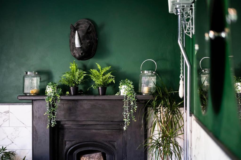 Georgian Country House -Panoramic Views -Sleeps 12 Ruthin Exteriör bild